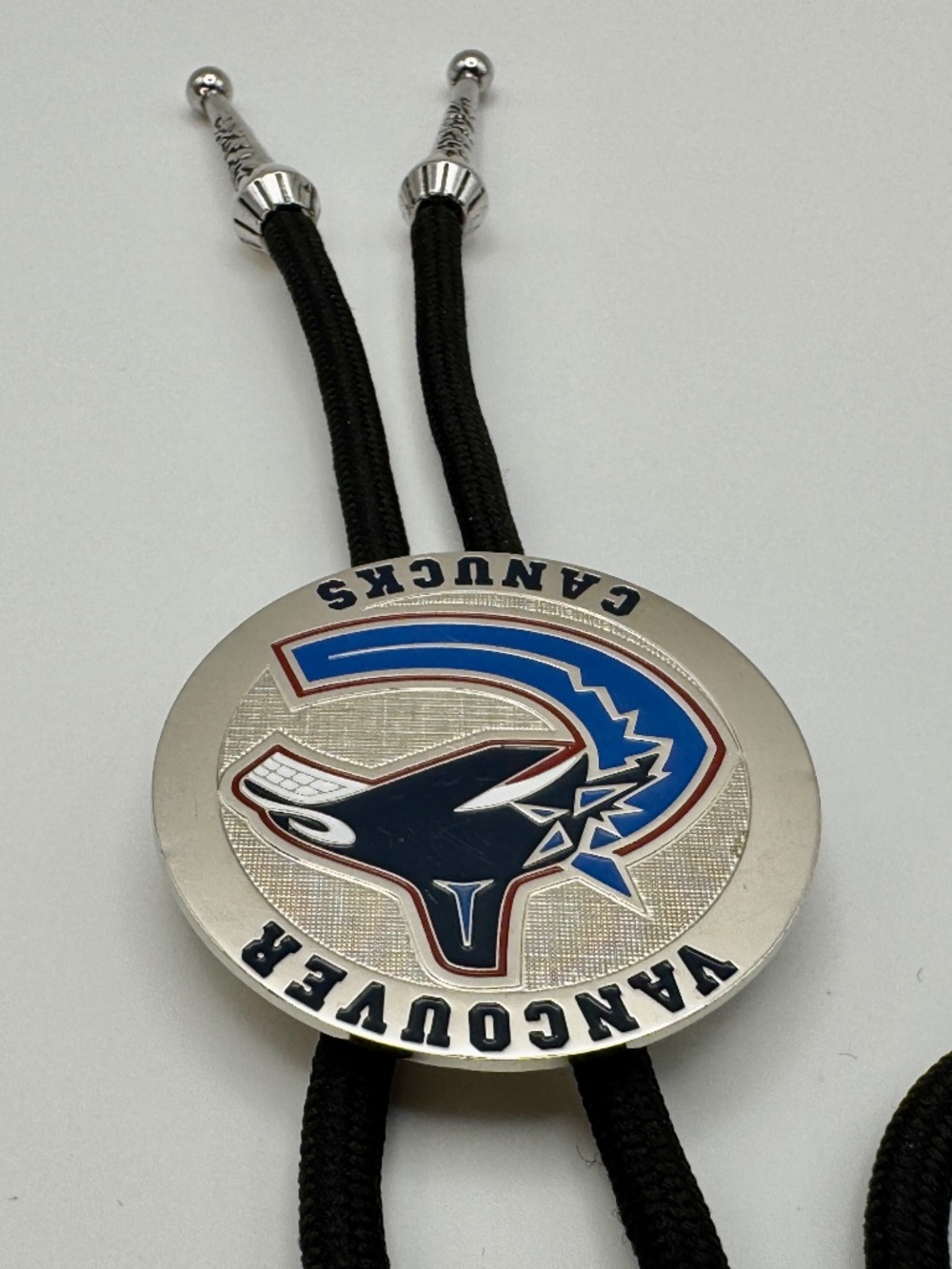 Vancouver Canucks Bolo Tie One-of-a-Kind NHL Fan Apparel Upcycled 1.75" pin - Picture 7 of 11